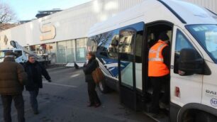 Monza, la navetta da via Lecco per l’Esselunga di viale Libertà