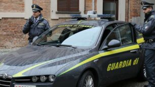 Una pattuglia della guardia di finanza di Monza