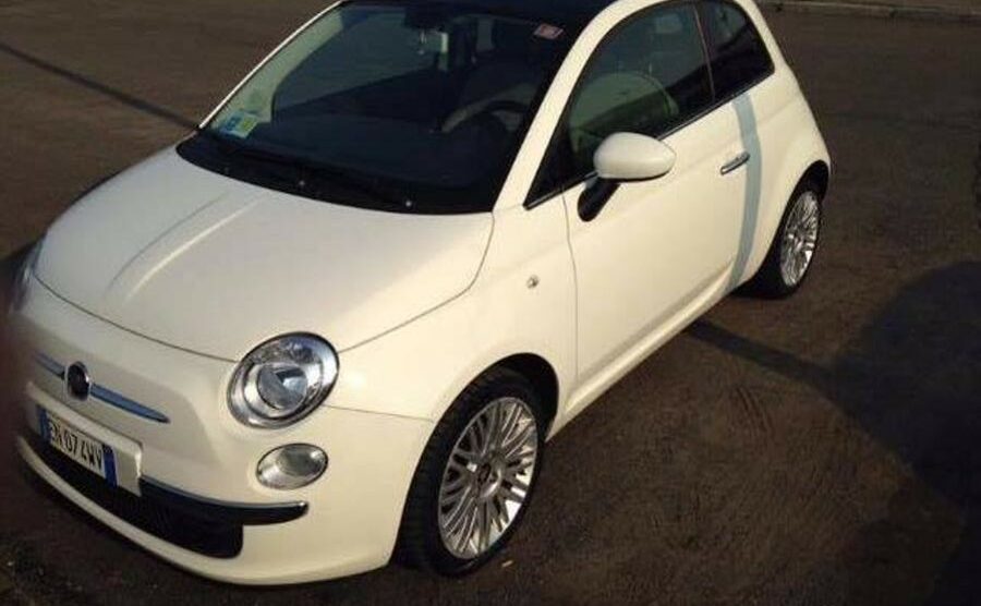 Lissone, furto al parcheggio della stazione: «Rubata la mia Fiat  500»