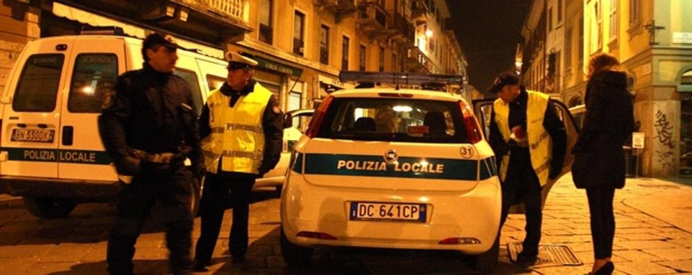 Monza, polizia locale in centro storico