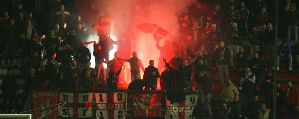 Tifosi del Monza allo stadio