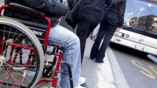 L’episodio è accaduto a Monza in via Giordano