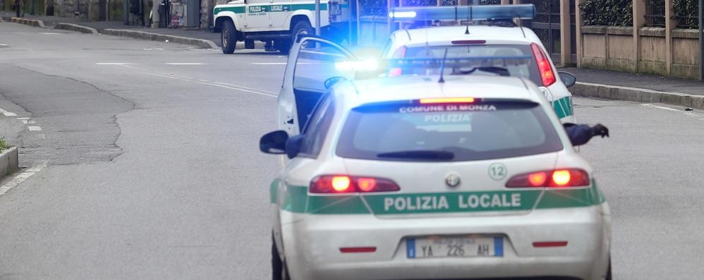 Pattuglie della polizia locale di Monza