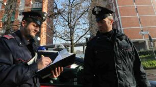 I carabinieri di Desio durante un controllo