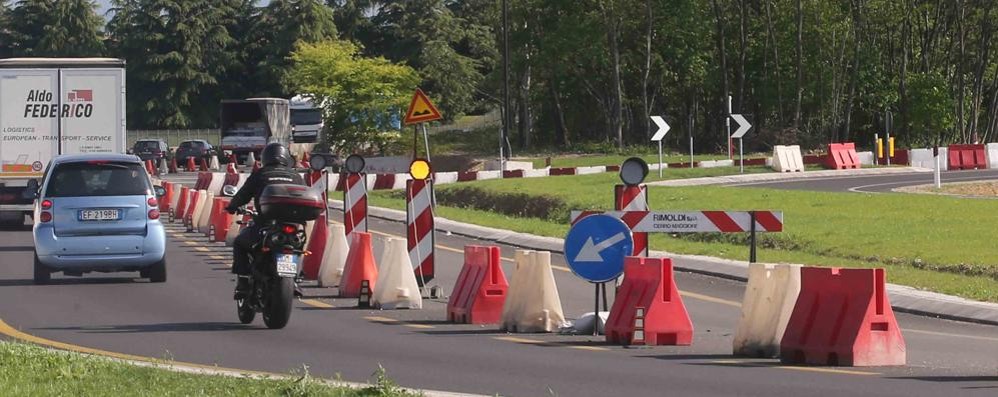 Monza, l’immissione sulla Sp60 dall’Esselunga di viale Libertà