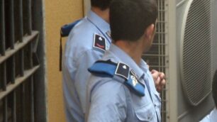 Agenti della polizia penitenziaria di Monza