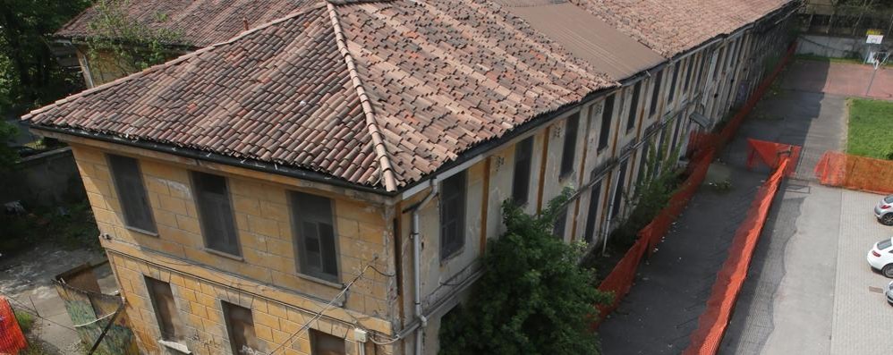 Monza, l’edificio dell’ex scuola civica Paolo Borsa
