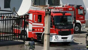 L’incendio al Penny Market di Nova Milanese (foto di Luca di Miceli)