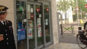 La rapina al supermercato Coop di Villasanta (foto Valeria Pinoia)