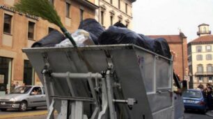 Raccolta dei rifiuti a Monza
