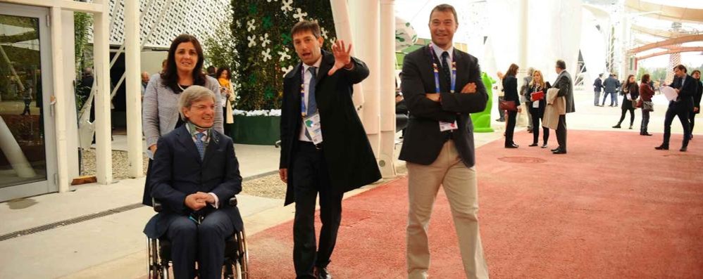 Mario Melazzini con Fabrizio Sala e Antonio Rossi in visita a Expo 2015 (foto Lombardia Notizie)