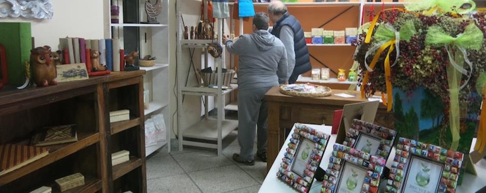 La bottega della solidarietà chiude a Vimercate