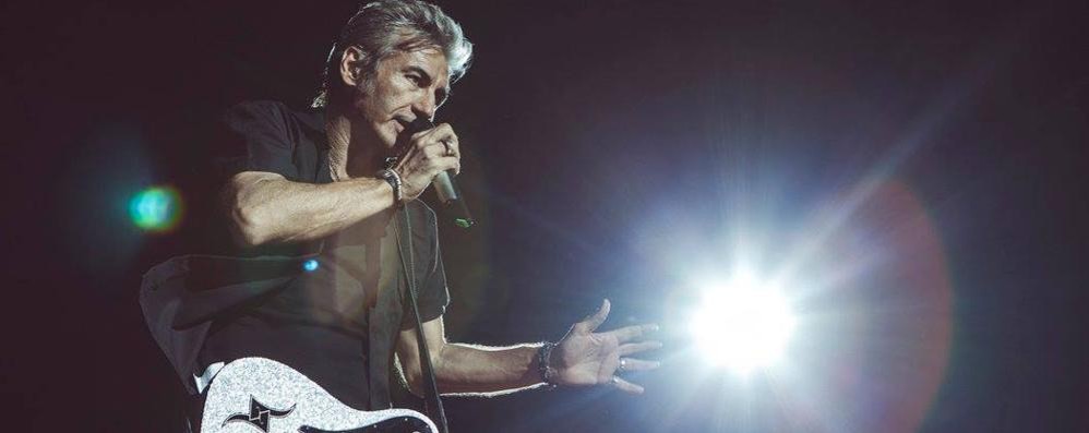 Ligabue al Campovolo 2015 (foto dalla pagina Facebook ufficiale)