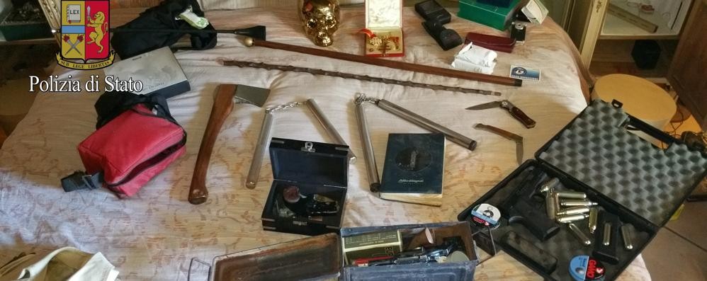 Parte delle armi trovate nella abitazione