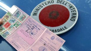 Monza, un 22enne è stato sorpreso a copiare durante l’esame teorico per la patente