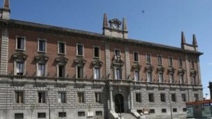 Monza, il municipio in piazza Trento Trieste