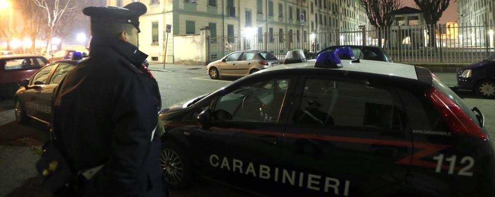 Un controllo notturno dei carabinieri