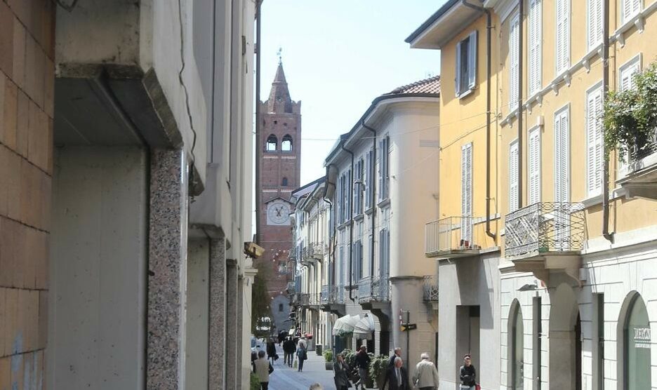 Monza tra il bando per la filodiffusione in centro e i pali intelligenti