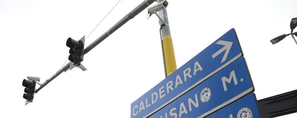 Semafori con telecamere a Paderno Dugnano  - foto Pier Mastantuono