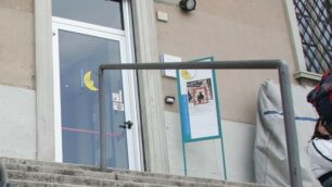 Tiene la radio a tutto volume e insulta i vigili: 19enne multato e denunciato