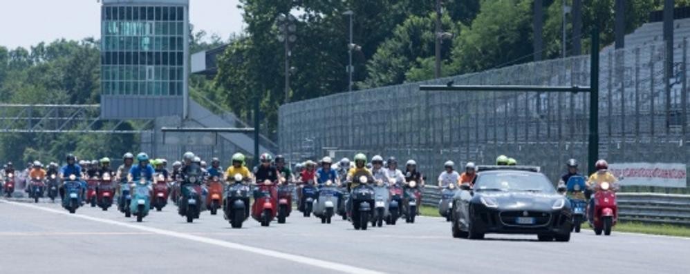 Monza, Vespe e moto in autodromo nel weekend