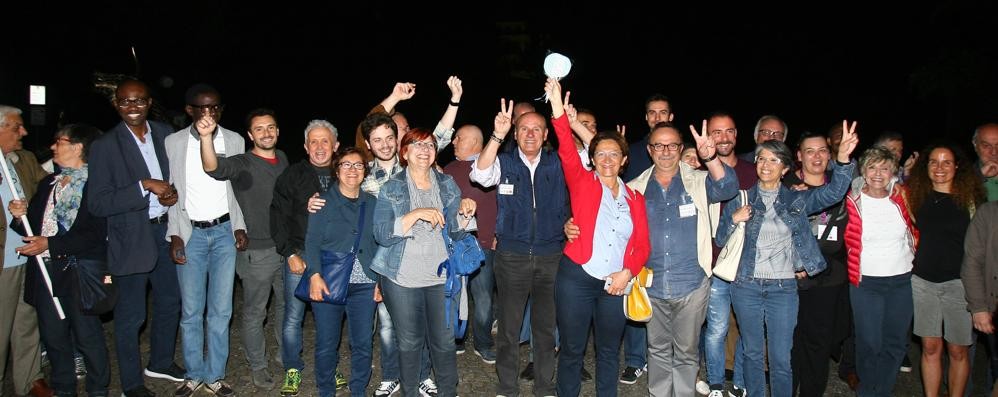 Elezioni ad Arcore: la festa di Rosalba Colombo e della sua squadra dopo la rielezione