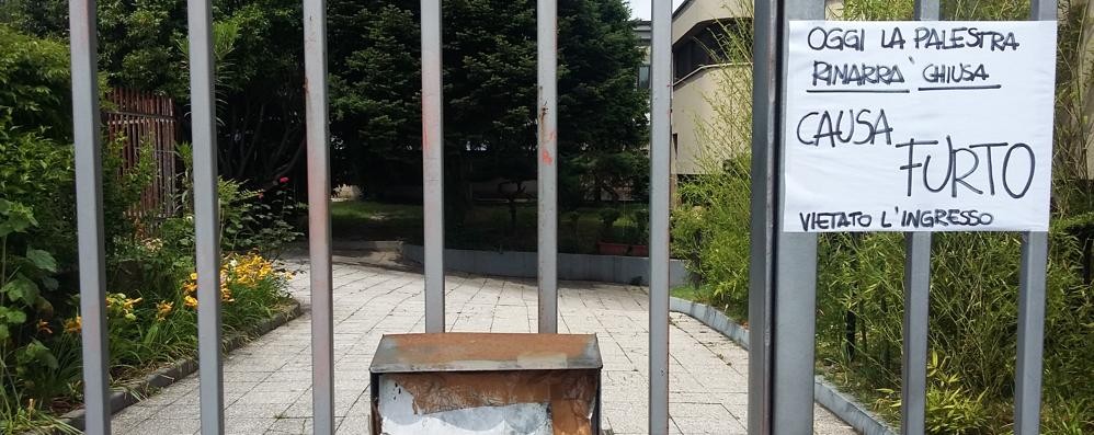 La palestra di Carate Brianza chiusa per furto la settimana scorsa - foto Botto Rossa
