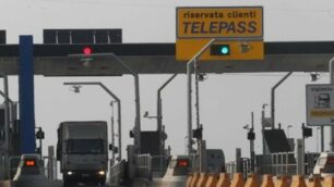 Il casello dell'autostrada A4 a Trezzo sull'Adda