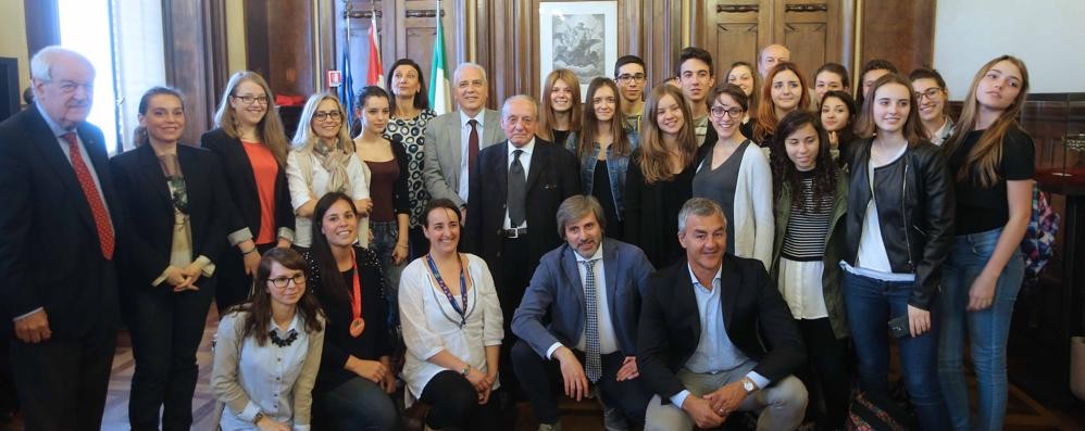 FaiRun: foto di gruppo peri i ciceroni del liceo linguistico Carlo Porta