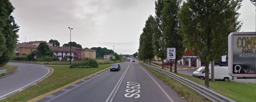 Limbiate, la via Monza all’altezza di via Montegrappa da Google Maps