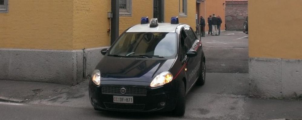 la caserma dei carabinieri di Saronno