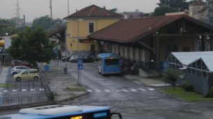 L’uscita della stazione di Monza su piazza Castello