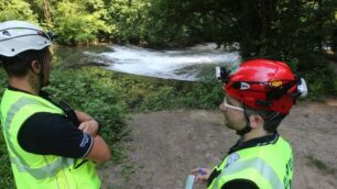 La protezione civile sul Lambro