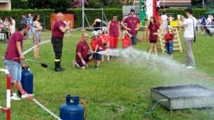 Seregno, il campo pratica per bambini alla festa dei vigili del fuoco volontari - foto Colzani