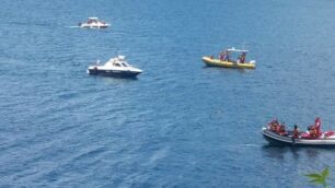 I soccorsi in azione al Moregallo in territorio di Mandello del Lario - foto di repertorio