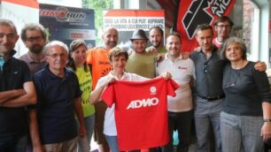 La presentazione di AdmoRun 2016. Davide Santini con la maglia arancione.