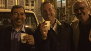 Vimercate, il brindisi dell’M5S con Francesco Sartini e l’onorevole Massimo De Rosa