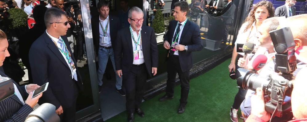 radaelli Monza Gran premio Italia 2015 Roberto Maroni con i dirigenti Sias dopo l incontro con Bernie Ecclestone