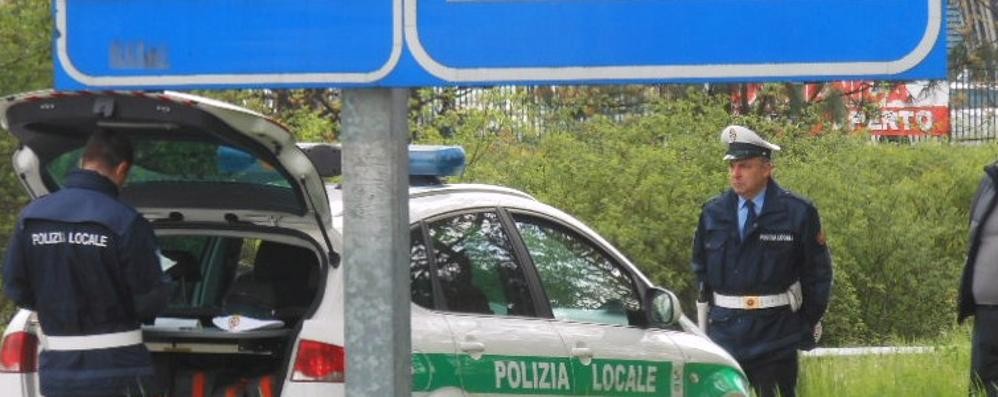 Una pattuglia della polizia locale