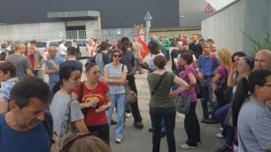 Brugherio, mobilitazione lavoratori Candy lunedì 11 luglio 2016 - foto Pinoia