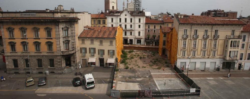 Il cantiere di piazza Trento e Trieste a Monza