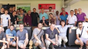 Concorezzo, foto di gruppo al  corso di barbecue con Jim  Johnson