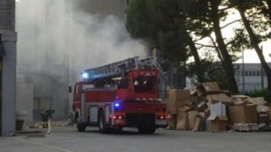 Verano Brianza, incendio in via Turati - foto Edoardo Terraneo