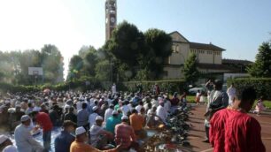 La comunità del Bangladesh a Monza in preghiera dopo l’attentato di Dacca