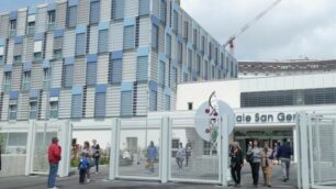 MONZA nuova apertura monoblocco ospedale