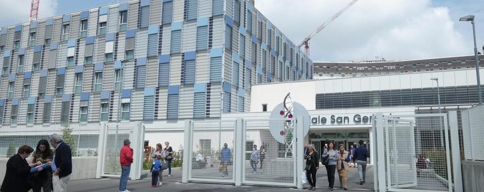 MONZA nuova apertura monoblocco ospedale