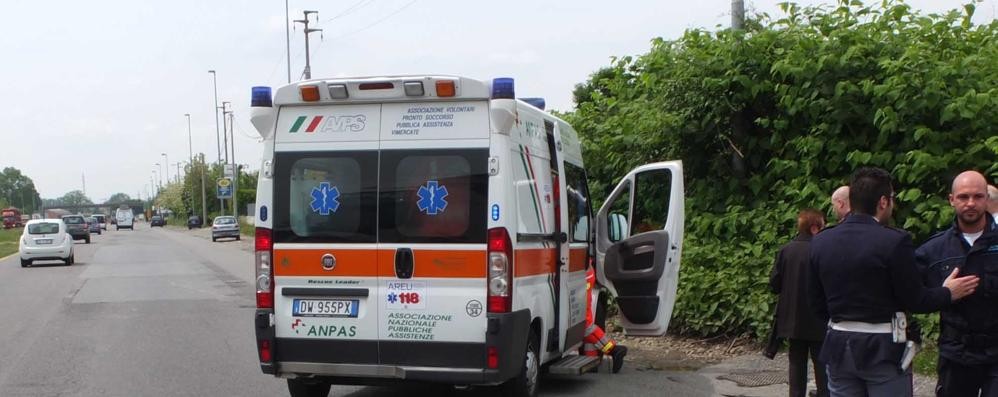 Ricovero in ospedale per una donna morsa da un cane