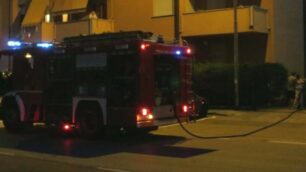 Lissone, fuga di gas da un’auto parcheggiata in un box - foto Edoardo Terraneo