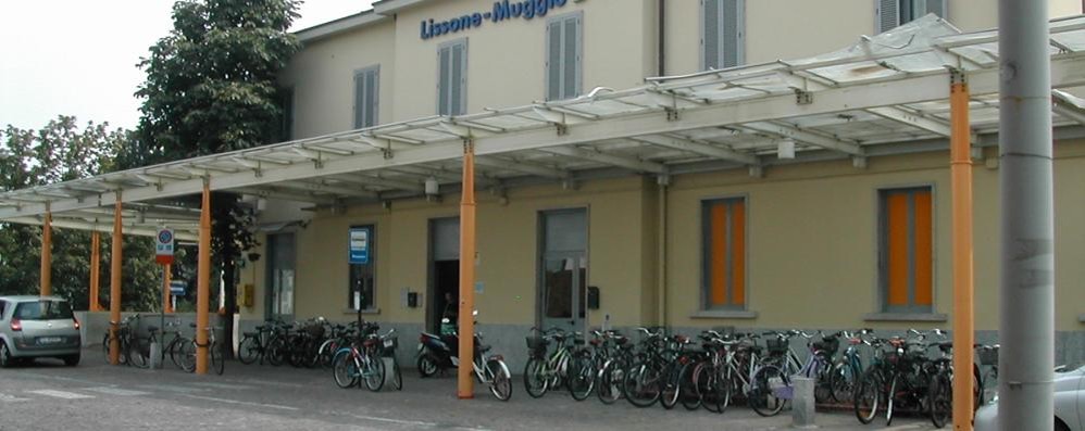 L’ingresso della stazione di Lissone