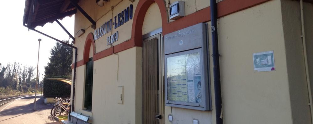 La stazione ferroviaria Lesmo-Biassono Parco